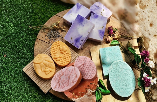 Maple-Homecrafted-Organic-Soap-Redefining-Natural-Skincare-with-Pure-Handcrafted-Wellness